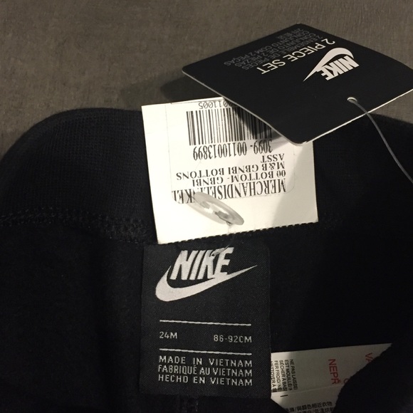 NWT Nike Joggers - Picture 3 of 3